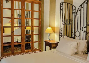 Casa Liza hotel thumbnail 8