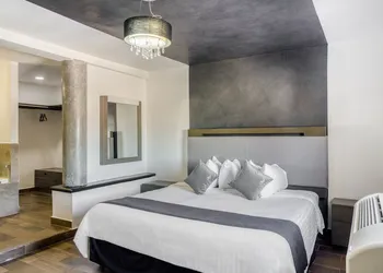 VN Hotel hotel thumbnail 7