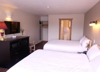 Golden Village Lodge hotel thumbnail 4