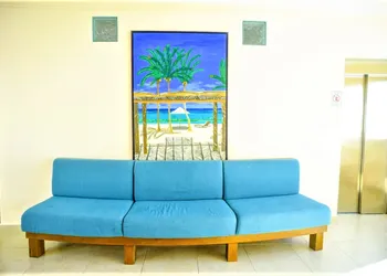 12 Bees Hotel hotel thumbnail 3