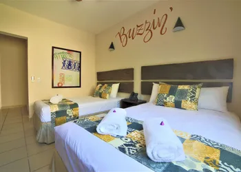 12 Bees Hotel hotel thumbnail 8
