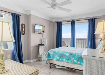 Ocean House Unit 2601 hotel thumbnail 3