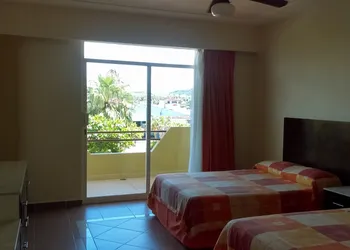 Bogavante Barra de Navidad hotel thumbnail 5