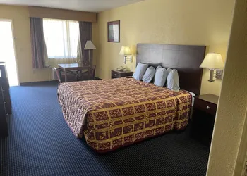 Gun Barrel Executive Inn hotel thumbnail 5