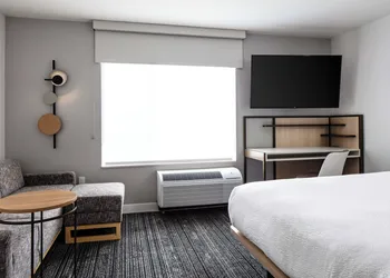 TownePlace Suites by Marriott Milwaukee West Bend hotel thumbnail 5