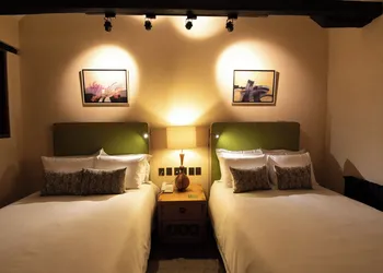 Uvence Arte + Hotel hotel thumbnail 6