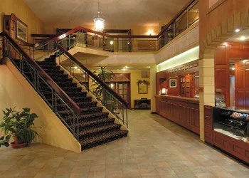 La Saguenéenne - Hôtel et Centre de Congrès hotel thumbnail 3