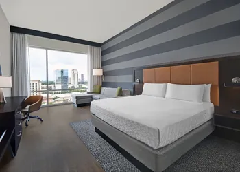 Holiday Inn Express Houston - Galleria Area by IHG hotel thumbnail 8