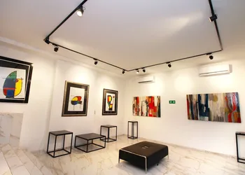 The Gallery Apartments hotel thumbnail 2