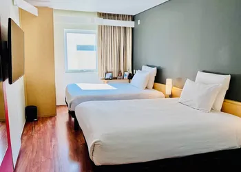 ibis Monterrey Valle hotel thumbnail 3
