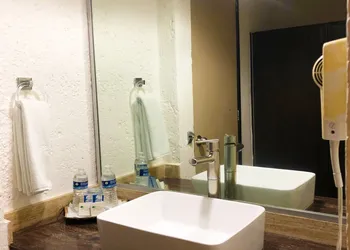 Hotel Los Cocos Chetumal hotel thumbnail 6