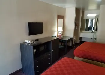 Olive Tree Inn & Suites, a Howard Johnson by Wyndham hotel thumbnail 3