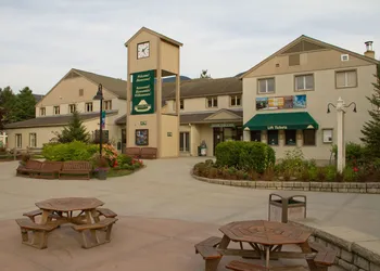 Club Wyndham Smugglers’ Notch Vermont hotel thumbnail 2