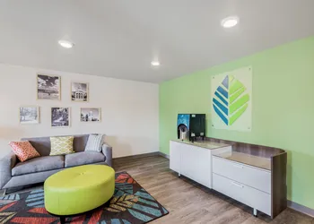 WoodSpring Suites Elgin - Chicago hotel thumbnail 6