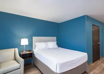 WoodSpring Suites Elgin - Chicago hotel thumbnail 8