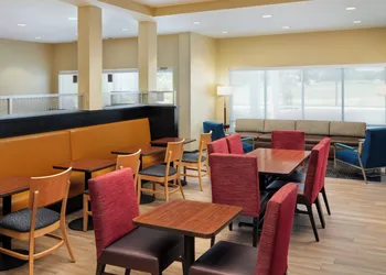 TownePlace Suites by Marriott Leesburg hotel thumbnail 3