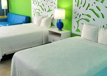 Kokomo Suites hotel thumbnail 8