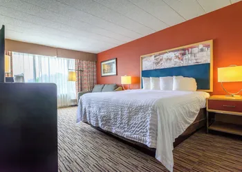 Exton Hotel & Conference Center hotel thumbnail 5