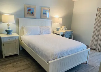 Gulf Tower 8b 2 Bedroom Condo by RedAwning hotel thumbnail 7