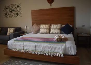 Kaab South Beach by The Spot Rentals hotel thumbnail 4