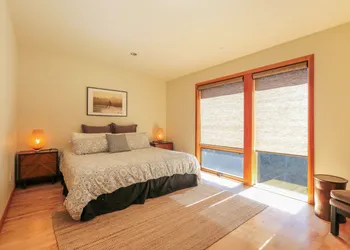 ALOFT Airy Design Townhouse with Columbia River View by RedAwning hotel thumbnail 4