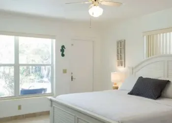 Southwind by iTrip Palm Beach hotel thumbnail 2