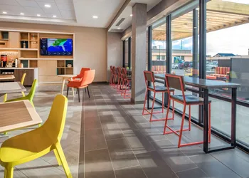 Home2 Suites by Hilton Omaha I-80 at 72nd Street, NE hotel thumbnail 3