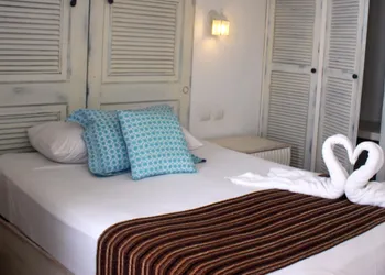 Coco Río hotel thumbnail 2