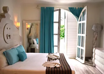 Coco Río hotel thumbnail 6