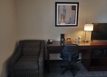 Cobblestone Suites Oshkosh hotel thumbnail 8