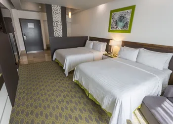 Holiday Inn Queretaro Zona Krystal by IHG hotel thumbnail 3