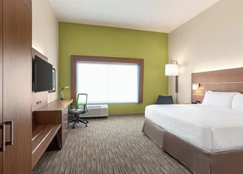 Holiday Inn Express & Suites Austin North - Pflugerville by IHG hotel thumbnail 6