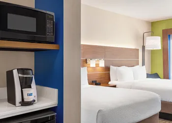 Holiday Inn Express & Suites Austin North - Pflugerville by IHG hotel thumbnail 7