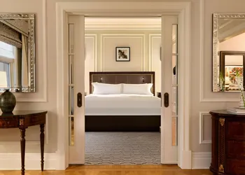 Fairmont Chateau Laurier hotel thumbnail 7