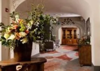 Gateway Hotel, Trademark Collection by Wyndham hotel thumbnail 2