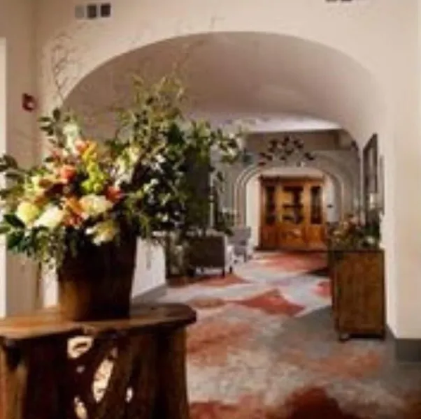Gateway Hotel, Trademark Collection by Wyndham hotel detail image 2