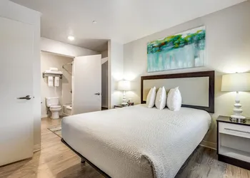 Parks Residential Denver hotel thumbnail 6