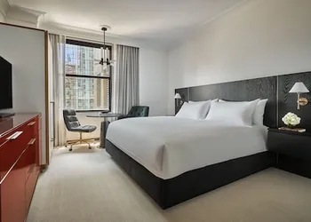 Pendry Chicago hotel thumbnail 8