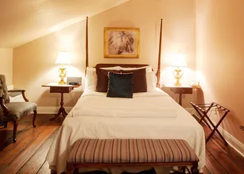 Degas House hotel thumbnail 5