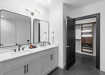 New Orleans Luxury Collection hotel thumbnail 8