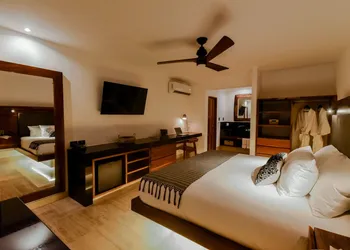 Casa del Jaguar Beach Hotel hotel thumbnail 7