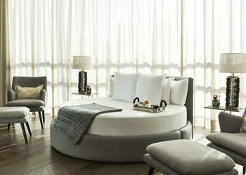 Marquis Sky Suites hotel thumbnail 2