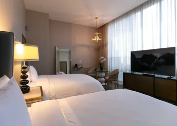 Marquis Sky Suites hotel thumbnail 7