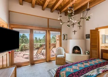 Acoma - Majestic Views, Near the Santa Fe Opera and Four Seasons in Tesuque hotel thumbnail 3