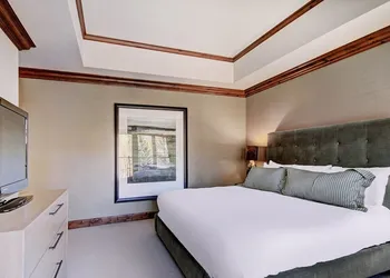 2BR Residence at the Ritz-Carlton with Valley View by RedAwning - Save 20% on 7+ Nights! hotel thumbnail 2