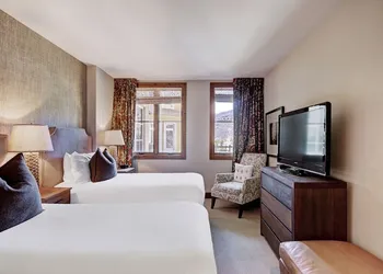2BR Residence at the Ritz-Carlton with Valley View by RedAwning - Save 20% on 7+ Nights! hotel thumbnail 4