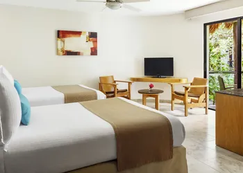 The Reef Playacar Beach Resort & Spa hotel thumbnail 3
