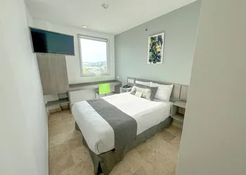 SR Hotel hotel thumbnail 7