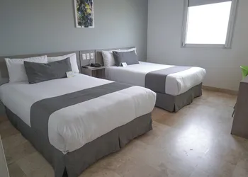 SR Hotel hotel thumbnail 8