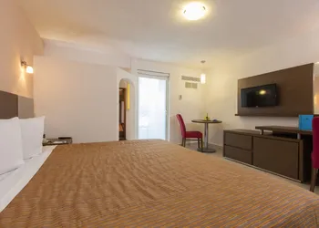 Crown Paradise Club Puerto Vallarta All Inclusive hotel thumbnail 7